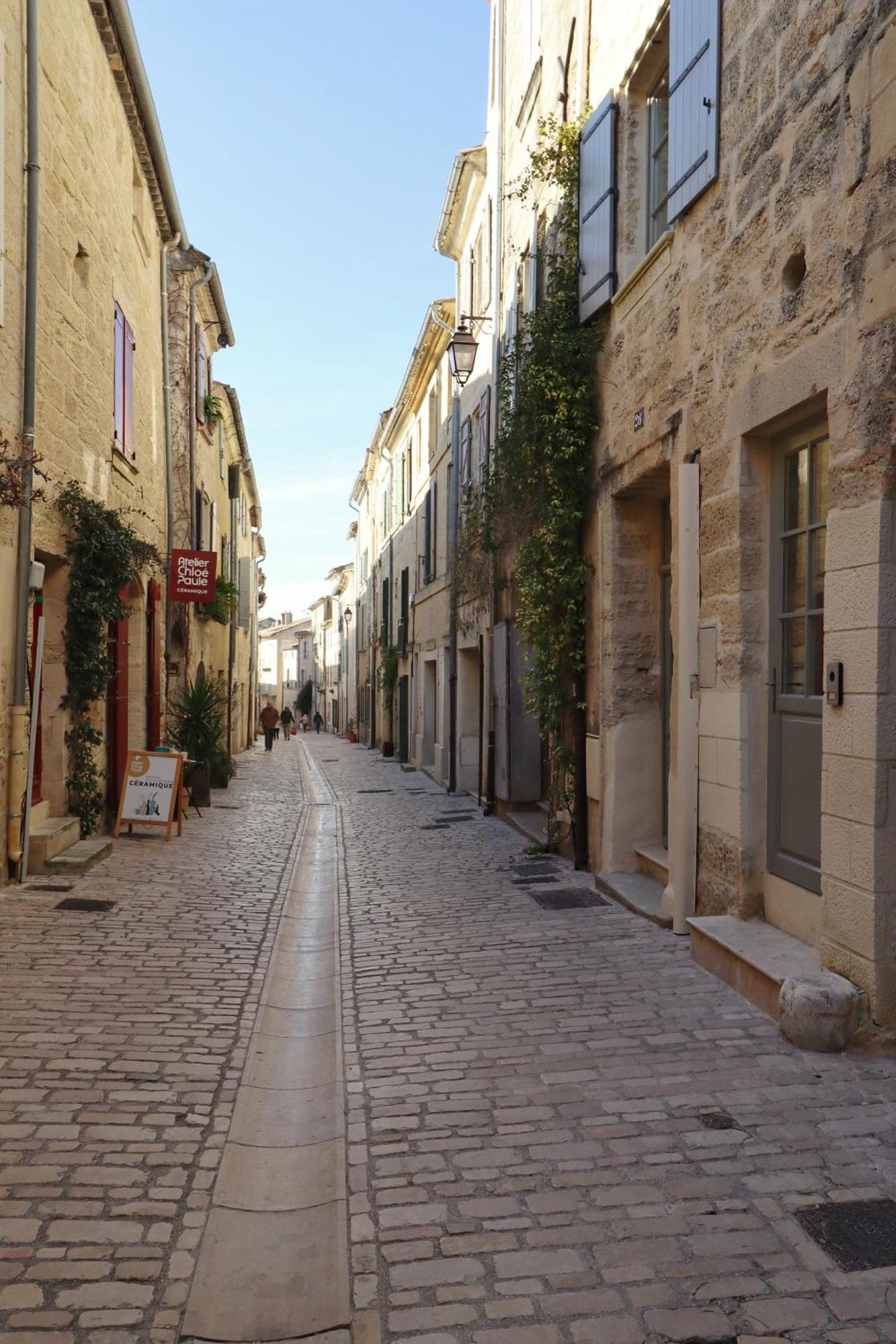 La Grande Bourgade-authentique Maison En Pierre Avec Terrasse Climatisation Au Coeur D'uzes *