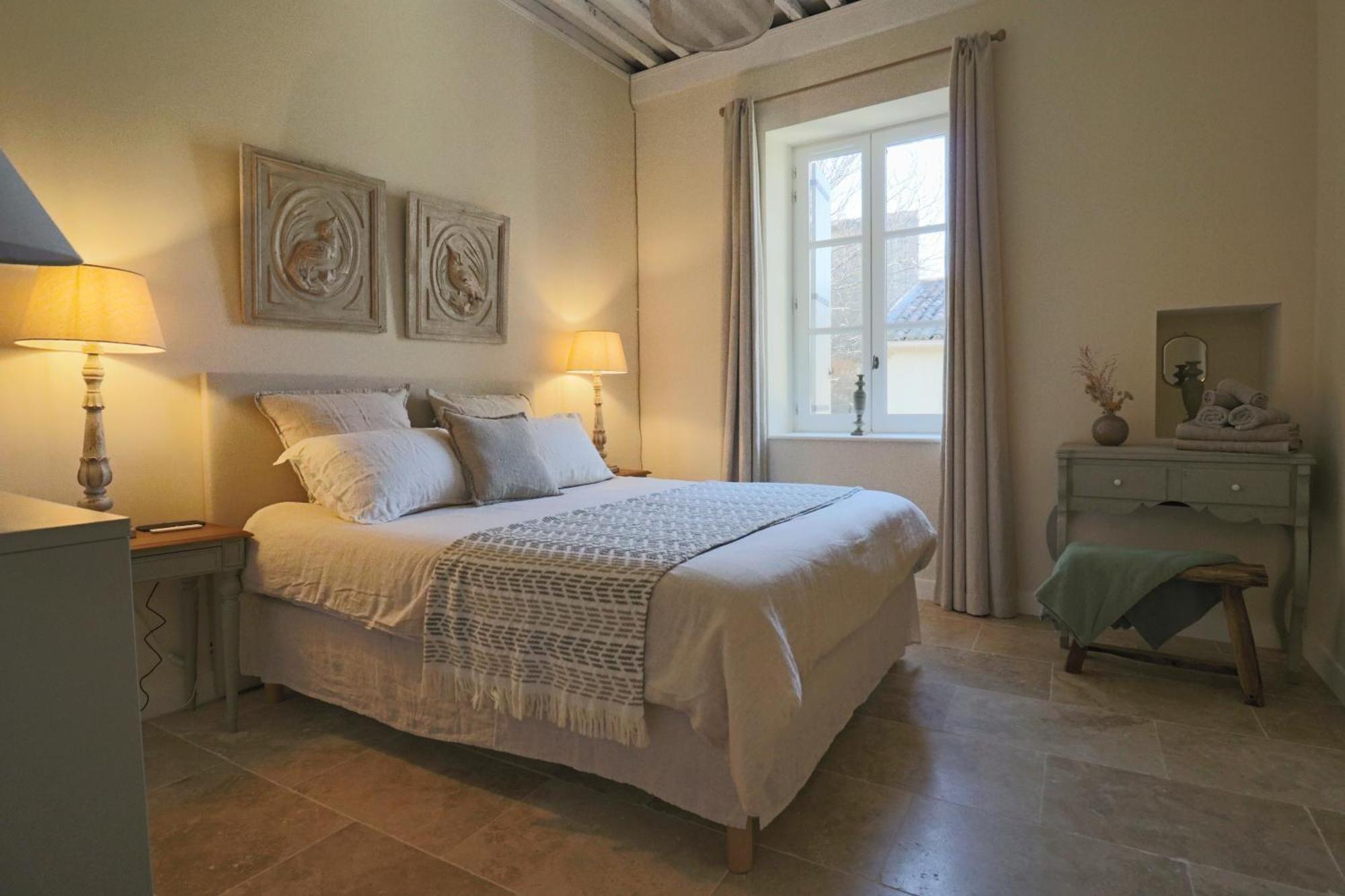 La Grande Bourgade-authentique Maison En Pierre Avec Terrasse Climatisation Au Coeur D'uzes Apartment Uzes