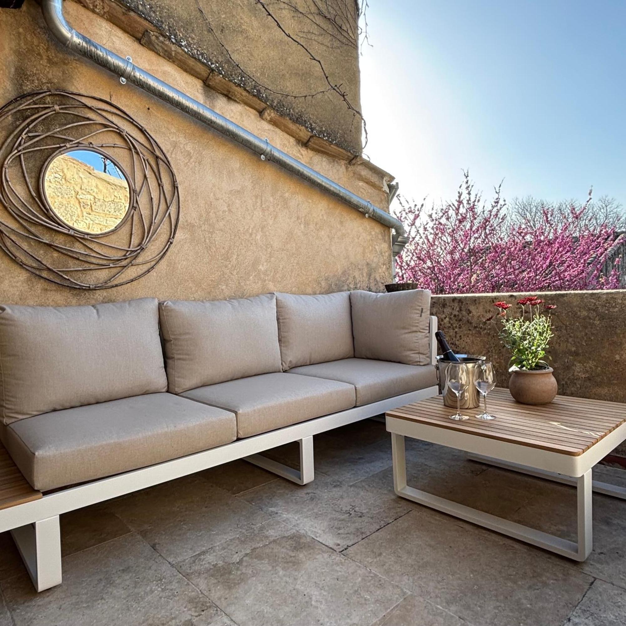 La Grande Bourgade-authentique Maison En Pierre Avec Terrasse Climatisation Au Coeur D'uzes Apartment *